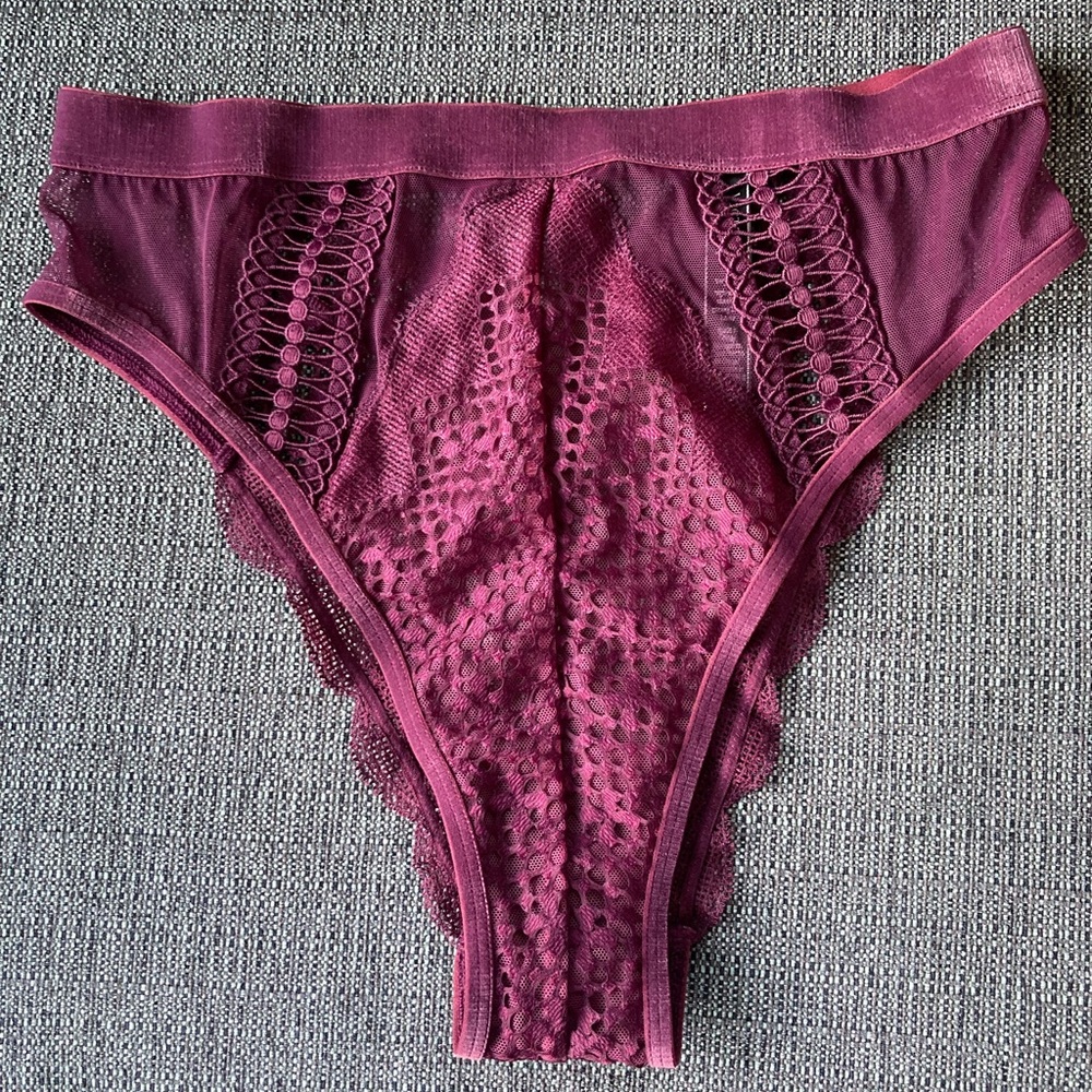 2/$10 Victoria's Secret Very Sexy Hight Waisted Cheeky Panties Size M  Burgundy